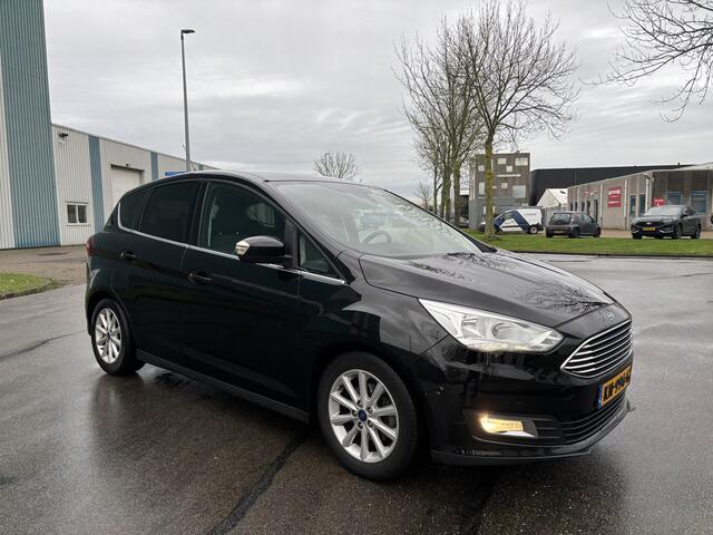 Ford C-MAX 1.0i Eco-Boost Titanium 6-Bak 126 PK. Prachtige en als nieuw rijdende auto van de tweede eigenaar !!! Slechts 106.000 KM !!