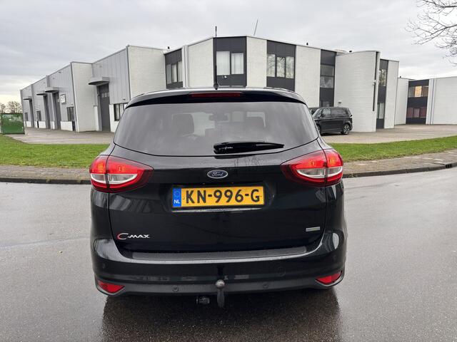 Ford C-MAX 1.0i Eco-Boost Titanium 6-Bak 126 PK. Prachtige en als nieuw rijdende auto van de tweede eigenaar !!! Slechts 106.000 KM !!