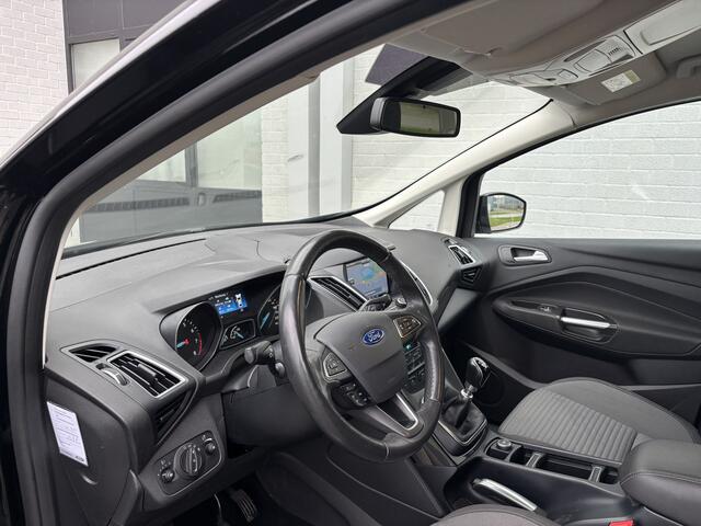 Ford C-MAX 1.0i Eco-Boost Titanium 6-Bak 126 PK. Prachtige en als nieuw rijdende auto van de tweede eigenaar !!! Slechts 106.000 KM !!