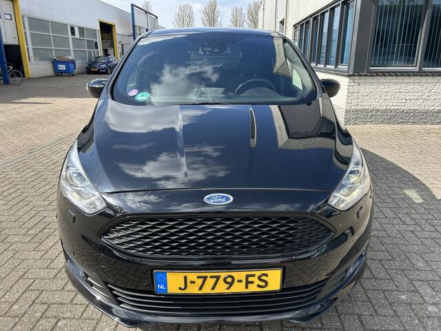 Ford C-MAX 1.0 Titanium XENON CARPLAY CAMERA TRHK NAP!