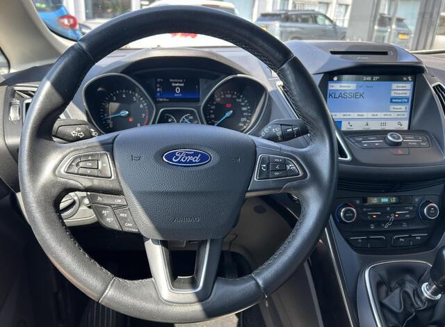 Ford C-MAX 1.5 Titanium 150PK | Trekhaak | 1500KG Trekgewicht | 2e Eigenaar | NL AUTO | Onderhoudshistorie | Achteruitrijcamera | Navigatie | Parkeersensoren | Cruise Control | Climate Control | Armsteun | Voorruitverwarming | Lichtmetalen Velgen | 2 Sleutels |