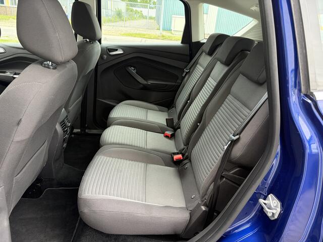 Ford C-MAX 1.0i Eco-Boost Titanium 6-Bak 126 PK. Prachtige auto met slechts 74.000 KM !!! Eerste eigenaar !!