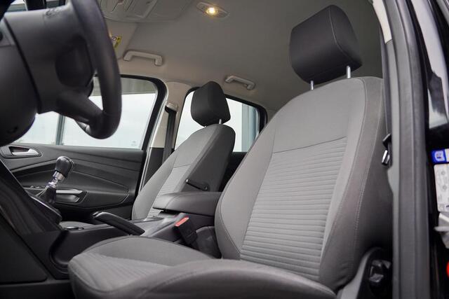Ford C-MAX 1.5 Titanium / Trekhaak / Carplay / NL Auto / Dealeronderhoud / 4 Cilinder