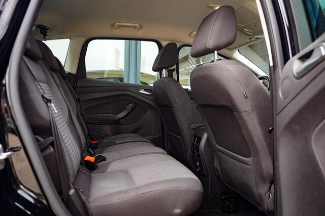 Ford C-MAX 1.5 Titanium / Trekhaak / Carplay / NL Auto / Dealeronderhoud / 4 Cilinder