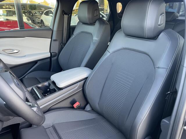 Ford CAPRI Premium Extended Range RWD 77 kWh | ¤1500,- Voordeel ! | DIRECT LEVERBAAR | AGR Voorstoelen | Energiezuinige Warmtepomp |Driver Assistance Pack |