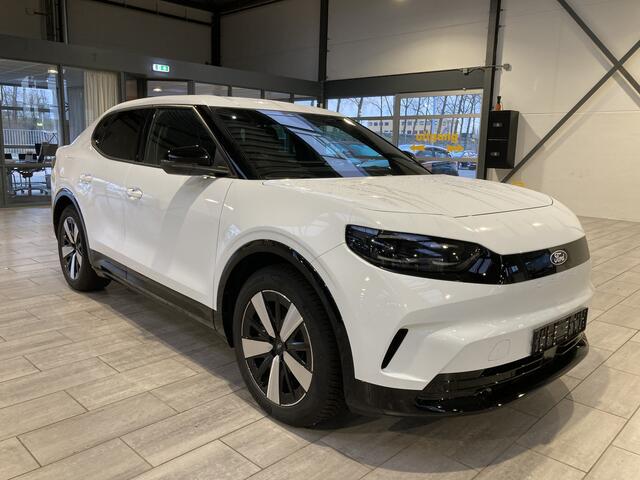 Ford CAPRI Extended Range RWD | Trekhaak | AGR stoelen | Warmtepomp | Camera | Adapt. Cruise | 19" | fabr. gar. tm 2028