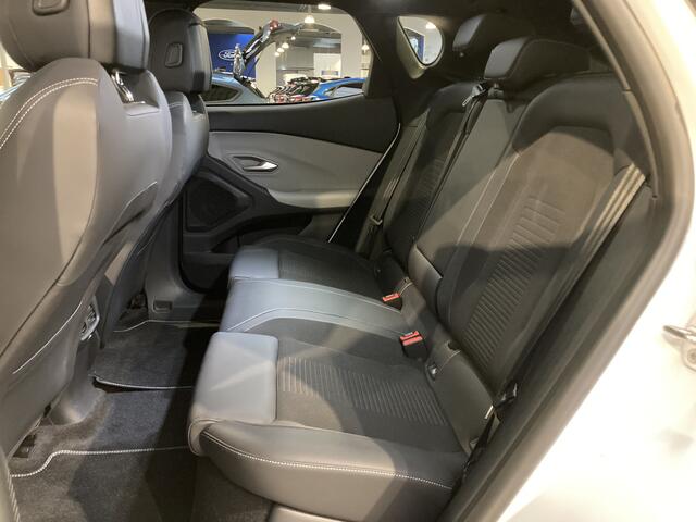 Ford CAPRI Extended Range RWD | Trekhaak | AGR stoelen | Warmtepomp | Camera | Adapt. Cruise | 19" | fabr. gar. tm 2028