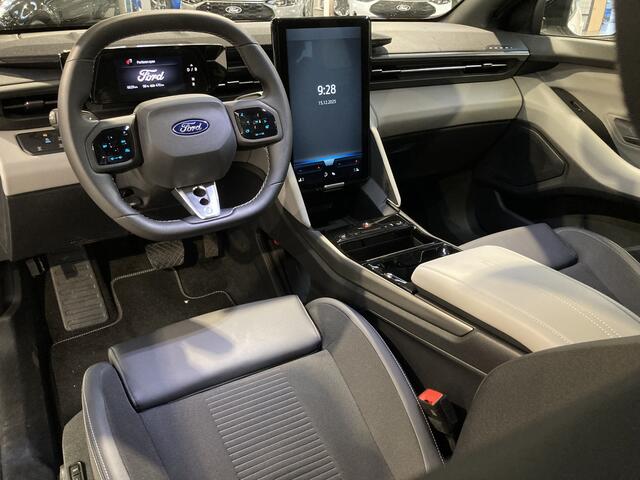 Ford CAPRI Extended Range RWD | Trekhaak | AGR stoelen | Warmtepomp | Camera | Adapt. Cruise | 19" | fabr. gar. tm 2028