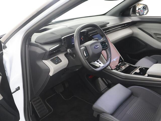 Ford CAPRI Premium Extended Range RWD 77 kWh | Elektr. Trekhaak | AGR Stoelen | 360° Camera | Head Up | Cruise Control Adaptief |