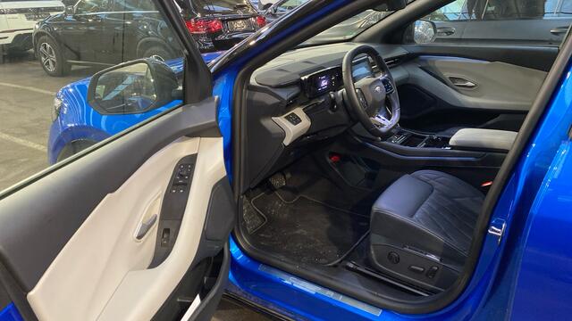 Ford CAPRI Premium Extended Range RWD 77 kWh 286 pk Fab. Gar. t/m 20-12-2028 Driver Ass. Pack, Winter Pack, Climate Control, Cruise Control, 360 gr. Camera, Head Up Display