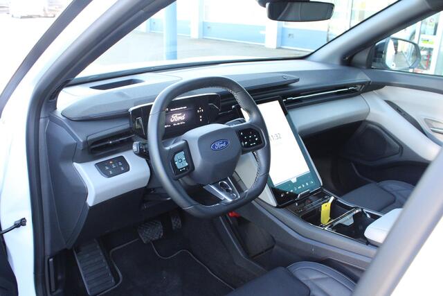 Ford CAPRI Premium Extended Range RWD 77 kWh 286pk | Driver Assistance Pack | Panoramadak