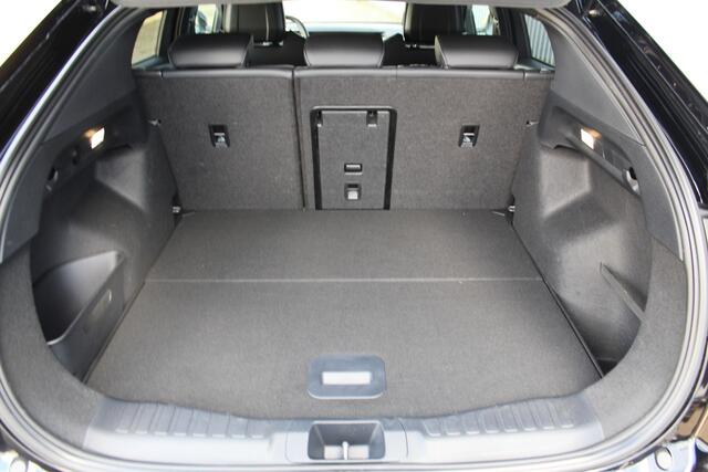 Ford CAPRI Premium Extended Range RWD 77 kWh. Fabr. garantie t/m 06-08-2029 ! Comfort Pack, Warmtepomp, Cruise Control, Climate Control, Camera, Winter Pack