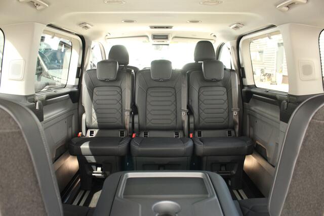 Ford Custom Tourneo 2.5 PHEV 233pk L2H1 Titanium X | 8-Persoons | 360° Camera | B&O | 3-Zone Climate | Trekhaak Opklapbaar | Lease 1.165,- p/m