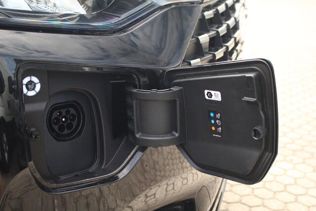 Ford Custom Tourneo 2.5 PHEV 233pk L2H1 Titanium X | 8-Persoons | 360° Camera | B&O | 3-Zone Climate | Trekhaak Opklapbaar | Lease 1.165,- p/m