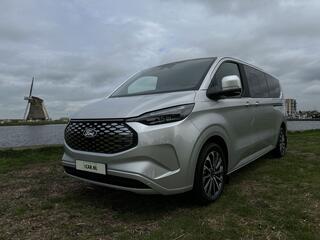 Ford Custom Tourneo