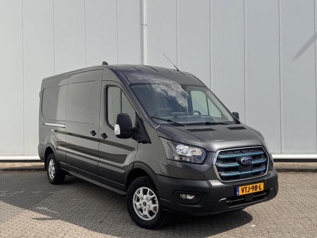 Ford E-Transit 350 L3H2 Trend 68 kWh 317 KM Trend 3500 GVW | Van ¤ 68989, Voor 42995,- EX/EX | Navigatie | Camera 360 Graden | Direct Leverbaar |