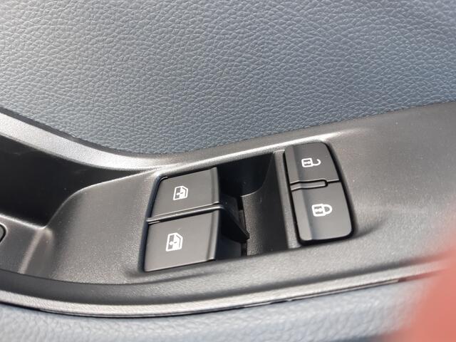 Ford E-Transit custom / MaxuseDeliver 3 LWB 50,2 kWh L2 Lang Autm. Cruise control Achteruitrijcamera Airco Sportvelgen