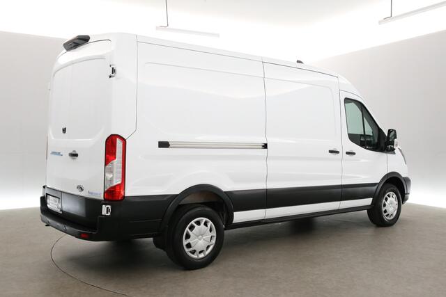 Ford E-Transit L3H2 Trend 89 kWh | 4,25 T + B-Rijbewijs | SOH 96% | Snelladen | Airco | Camera | Cruise | 3-Zits | Carplay | Stoelverw. | Parkeersens.