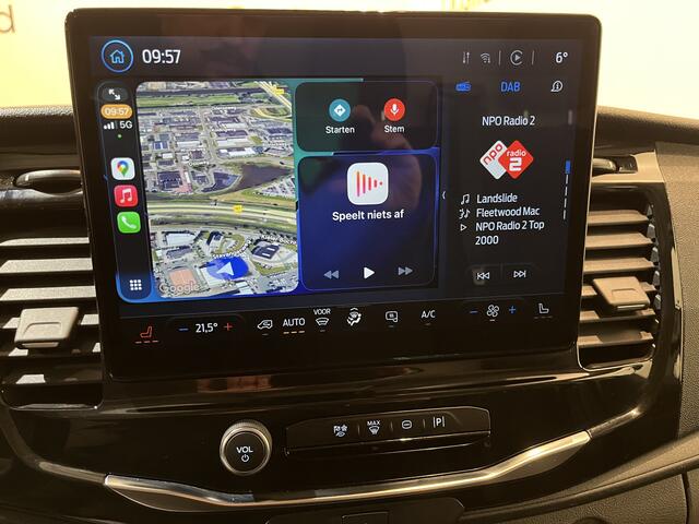 Ford E-Transit 350 L2H2 Trend 68 kWh / 100% Elektrisch !! / Airco / Cruise Control / CarPlay / Camera / Navigatie / 3-Zits / 12.000 KM !!