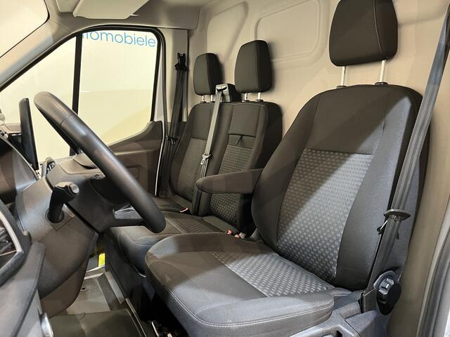 Ford E-Transit 350 L2H2 Trend 68 kWh / 100% Elektrisch !! / Airco / Cruise Control / CarPlay / Camera / Navigatie / 3-Zits / 10.000 KM !!