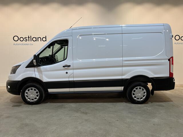 Ford E-Transit 350 L2H2 Trend 68 kWh / 100% Elektrisch !! / Airco / Cruise Control / CarPlay / Camera / Navigatie / 3-Zits / 6.500 KM !!