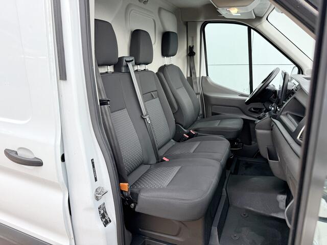 Ford E-Transit 89kWh 97.3% (SOH) 402km WLTP BEV Snelladen L2H2 Climate Control Carplay 360° Camera Stoelverwarming Parkeersensoren voor achter
