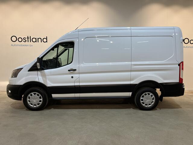 Ford E-Transit 390 (3500 kg) L2H2 Trend 68 kWh 184 PK / 100% Elektrisch !! / Airco / Cruise Control / CarPlay / Camera / Navigatie / 3-Zits / 12.200 KM !!
