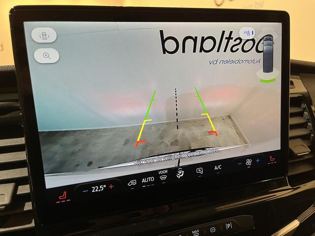 Ford E-Transit 390 (3500 kg) L2H2 Trend 68 kWh 184 PK / 100% Elektrisch !! / Airco / Cruise Control / CarPlay / Camera / Navigatie / 3-Zits / 12.200 KM !!