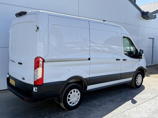 Ford E-Transit 68kWh 184PK L2H2 317km WLTP 97% (SOH) BEV Snelladen Camera Cruise control Climate control Carplay Navigatie Laadkabel Parkeersensoren