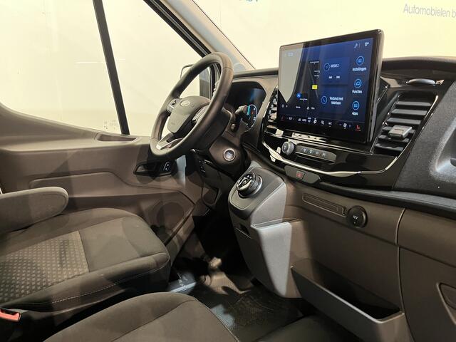 Ford E-Transit 390 (3500 kg) L2H2 Trend 68 kWh / 100% Elektrisch !! / Airco / Cruise Control / CarPlay / Camera / Navigatie / 3-Zits / 2.500 KM !!
