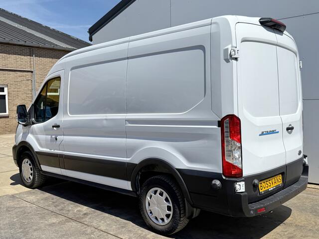 Ford E-Transit 68kWh 184PK L2H2 316km WLTP 94,9% (SOH) Climate Control Cruise Control CarPlay Navigatie Parkeersensoren v+a