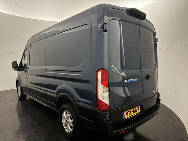 Ford E-Transit 350 L3H2 Trend 68 kWh Ford E-Transit 350 L3H3 Trend 68 kWh