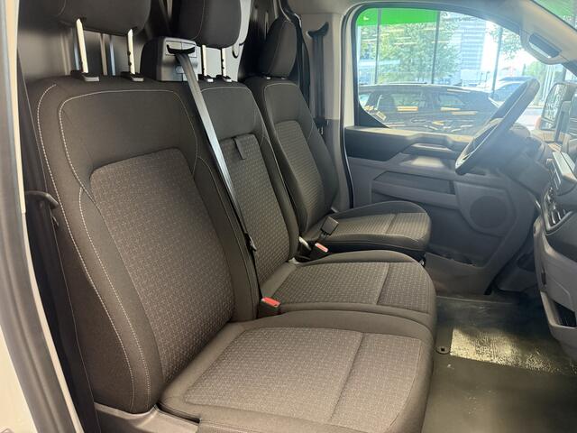 Ford E-Transit Cust. 320 L1H1 Trend 71 kWh Full-led 3-Persoons CruiseControl