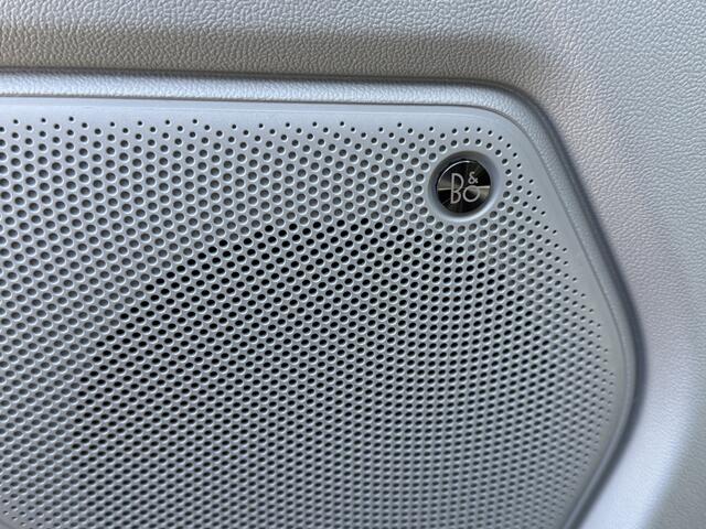 Ford E-Transit Cust. 340 L2H1 Sport 71 kWh | 360 Camera | B&O Audio | Elek. Verst. Stoelen | Direct leverbaar!