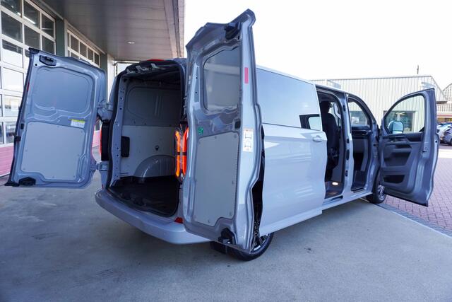 Ford E-Transit Cust. 320 L2H1 Limited 71 kWh 160KW/180PK Dubbelcab. Automaat nr. V086 | Airco | Adap.Cruise | Navi | 360 Camera | Schuifdeur L+R