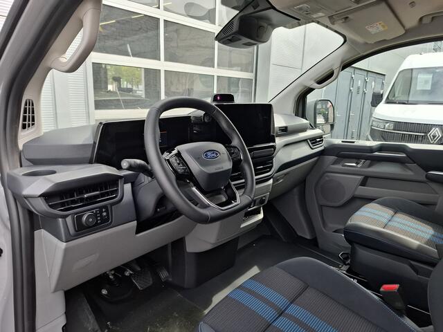 Ford E-Transit Cust. 340 L2H1 Sport 71 kWh | 370KM WLTP | 2.300 KG trekgewicht | Voorstoelen Verwarmd | Android/Apple Carplay | Nieuw!! |