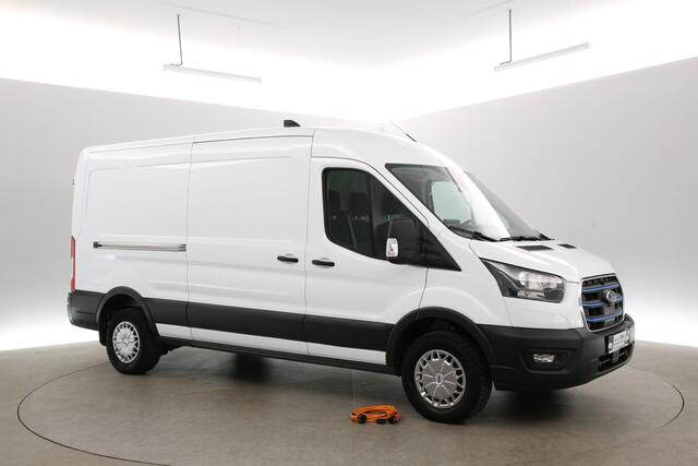 Ford E-Transit 68 kWh L3H2 | Snelladen | SOH 92% | Clima | Cruise | 3 Zits | Carplay | Parkeersens.