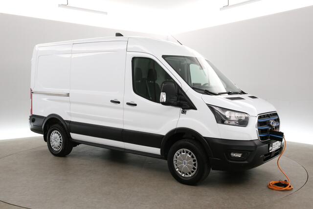 Ford E-Transit L2H2 68 kWh | Snelladen | SOH 94% | 360° Camera | Clima | 3 Zits | Cruise | Carplay | Parkeersens.