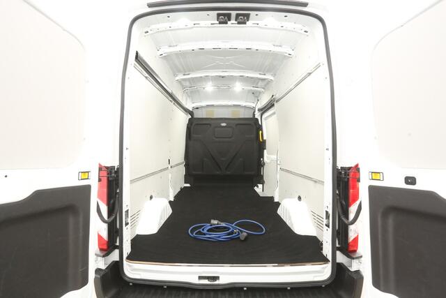 Ford E-Transit 68 kWh L3H3 | Snelladen | SOH 96% | Clima | Camera | 3 Zits | Cruise | Carplay | Parkeersens.