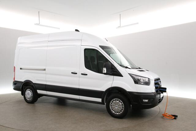 Ford E-Transit 68 kWh L3H3 | Snelladen | SOH 96% | Clima | Camera | 3 Zits | Cruise | Carplay | Parkeersens.