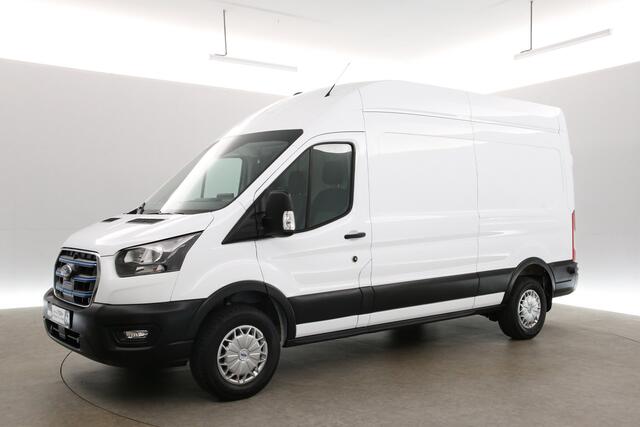 Ford E-Transit 68 kWh L3H3 | Snelladen | SOH 96% | Clima | Camera | 3 Zits | Cruise | Carplay | Parkeersens.