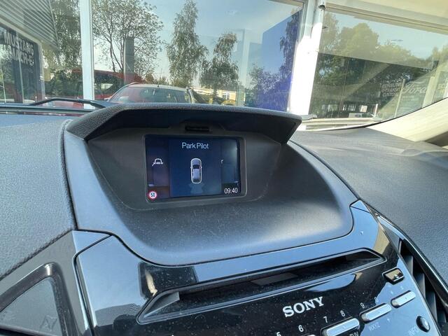 Ford ECOSPORT 1.0 EcoBoost Titanium 125pk Trekhaak | Stoelverwarming | SONY Audio | Climate Control | Cruise control