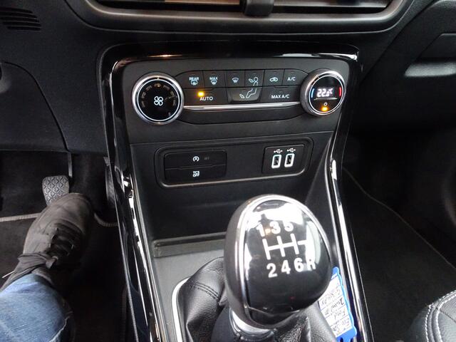 Ford ECOSPORT 1.0 EcoBoost Titanium Multi media voorbereiding, cruise controle, licht metalen velgen, parkeersensoren, enz.