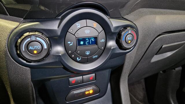 Ford ECOSPORT 1.0 EcoBoost Titanium | Navigatie | Camera | Stoelverwarming