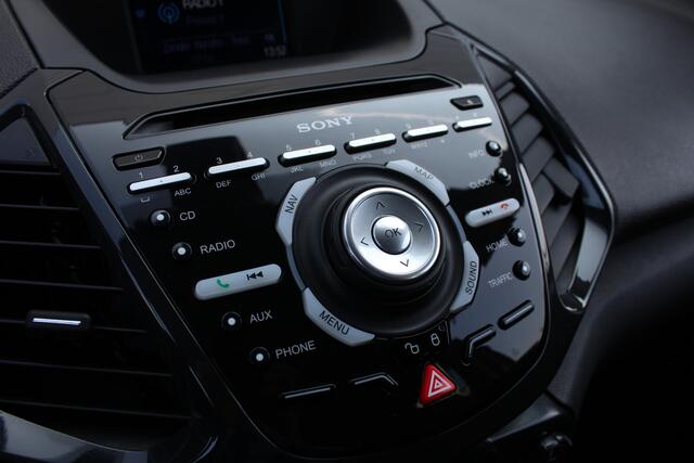 Ford ECOSPORT 1.0 EcoBoost 125PK Titanium | Origin NL | Trekhaak | Navigatie | Bluetooth | Parkeersensoren