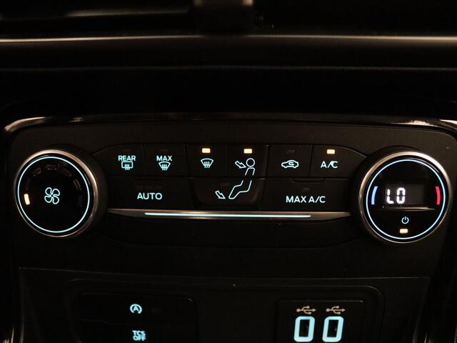 Ford ECOSPORT 126pk EcoBoost ST-Line Black Cruise | Climate | Carplay | Navi | Parkeersens. achter