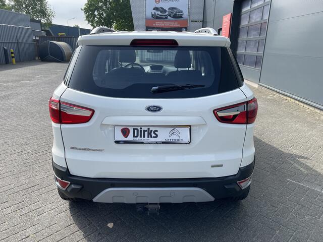 Ford ECOSPORT 125pk Titanium (Trekhaak - Navigatie - Automatische Airco - Keyless Entry - Treeplanken - 17"- Parkeersensoren)