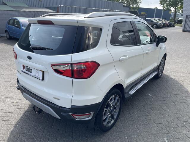 Ford ECOSPORT 125pk Titanium (Trekhaak - Navigatie - Automatische Airco - Keyless Entry - Treeplanken - 17"- Parkeersensoren)
