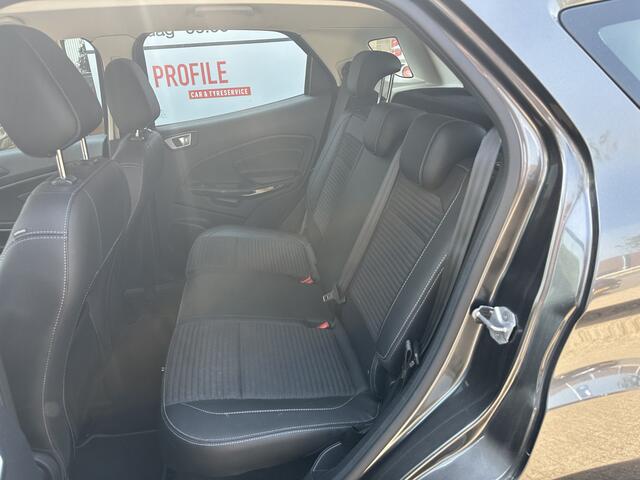 Ford ECOSPORT 125PK EcoBoost Titanium | Camera | Half leder | BLIS | Winterpack | Navigatie | Trekhaak
