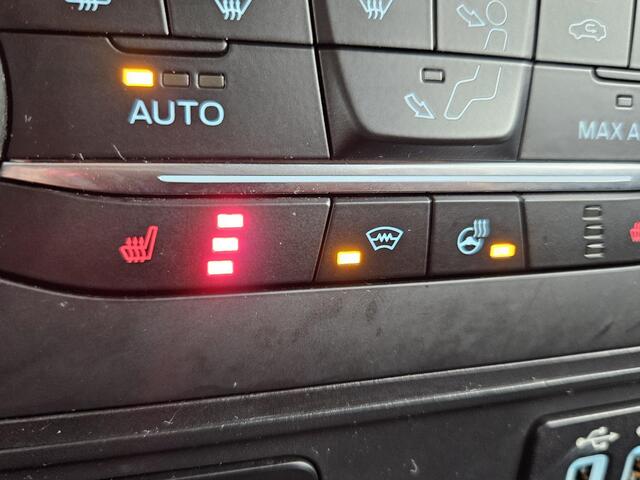 Ford ECOSPORT 1.0 EcoBoost ST-Line / Dealer Onderhouden / All Season Banden / B&O Premium Audio / Alcantara Bekleding / Stoel & Stuurverwarming / Voorruit Verwarming / Achteruitrijcamera / Navigatie / Apple Carplay & Android Auto / Parkeersensoren / Climate Control /